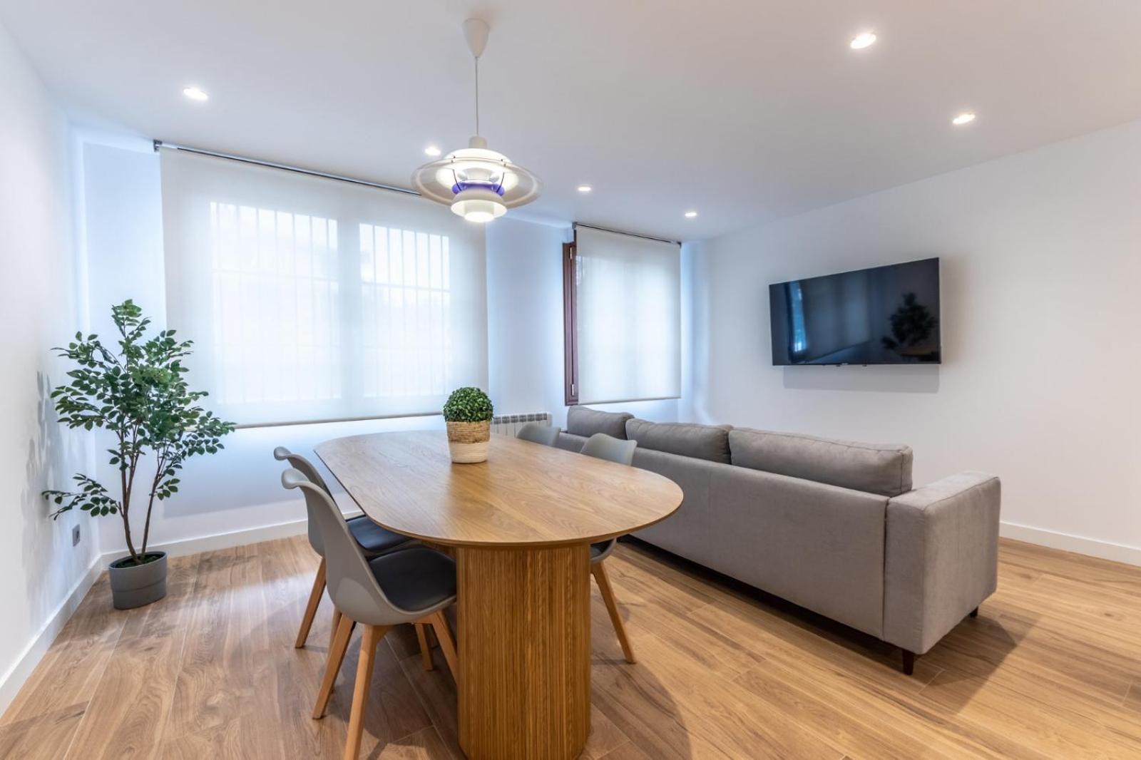 Apartamento Tiboli Home Bilbao Bagian luar foto